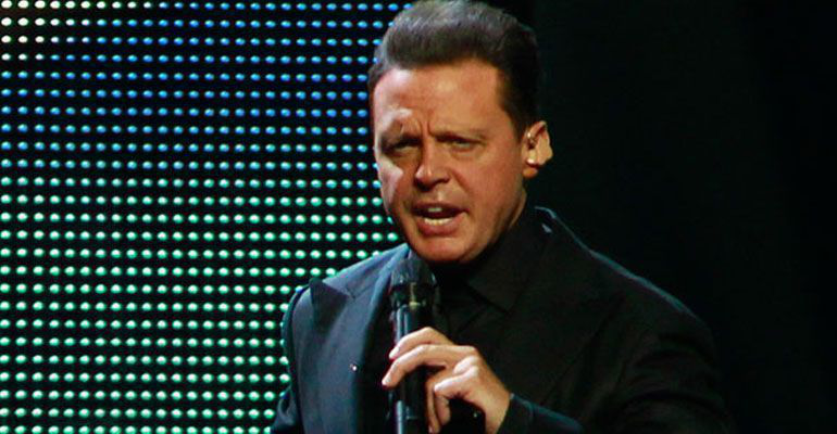 “El Sol” ahoga su decadencia en alcohol...