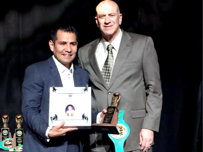 Marco Barrera ingresa al Salón de la Fama de Nevada