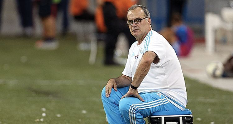 El Tri va por Bielsa en diciembre, o La Volpe ahora