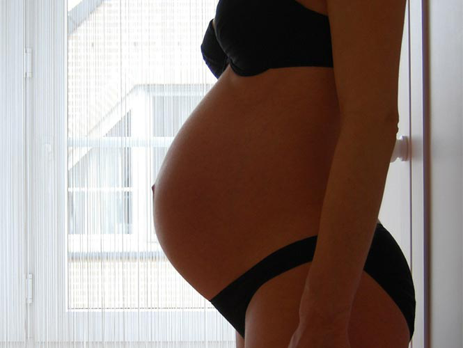 Se embaraza 14 veces en 10 años para evitar ir a prisión