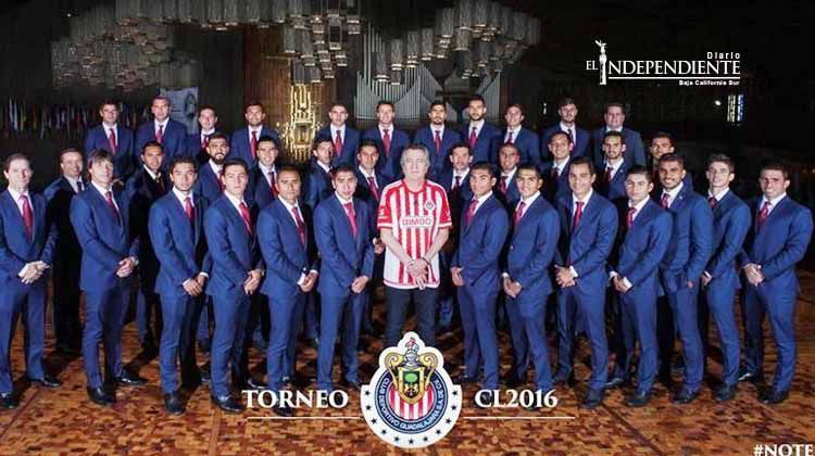 Chivas divulga su foto oficial en la Basílica de Guadalupe