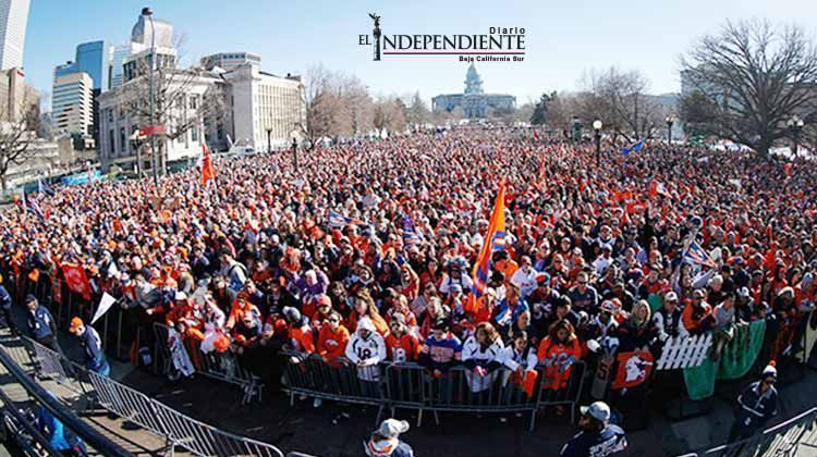 Miles reciben en las calles de Denver como héroes a los Broncos