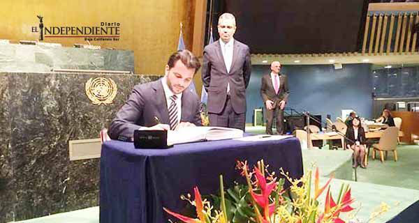 México firma Acuerdo de París contra cambio climático