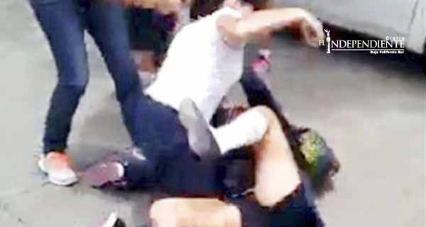 Alumnas de secundaria crean ‘club de pelea’; suben a 'Face' las riñas