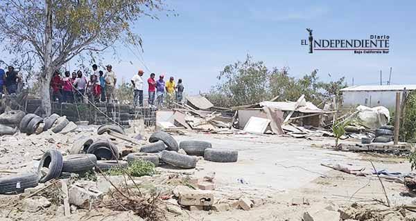 Gas lacrimógeno, heridos y una casa derrumbada el saldo del intento de desalojo en Real Unidad