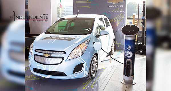 PRD busca exentar de impuestos a automóviles híbridos y eléctricos