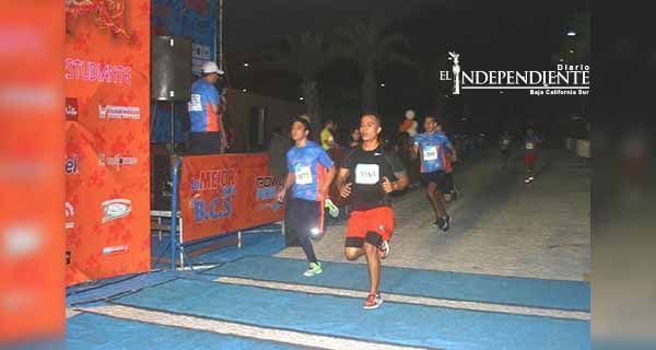 Se realizó con éxito la 2da edición de la Carrera Nocturna del Día del Estudiante