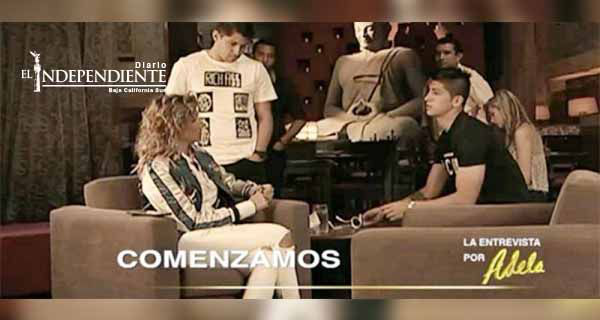 Alan Pulido abandona entrevista con Adela Micha