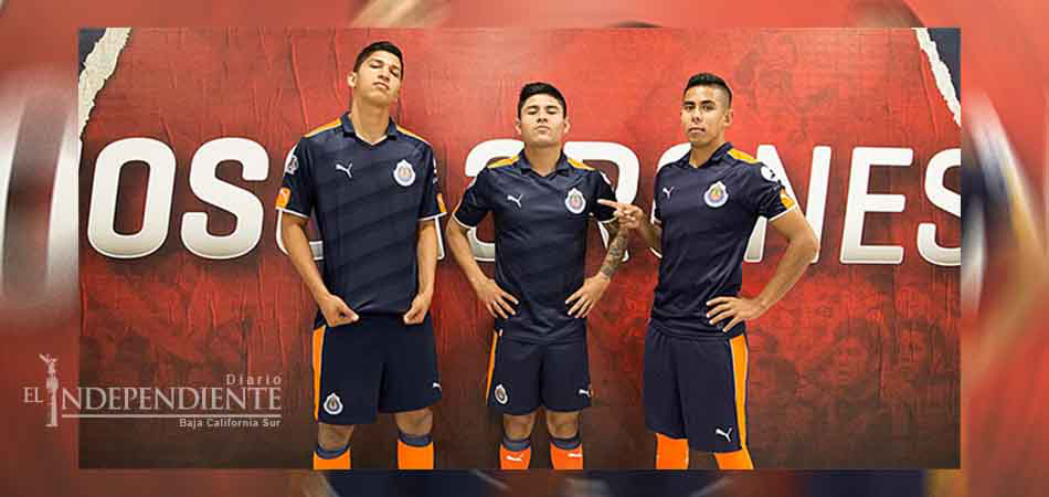 Chivas luce su tercera armadura