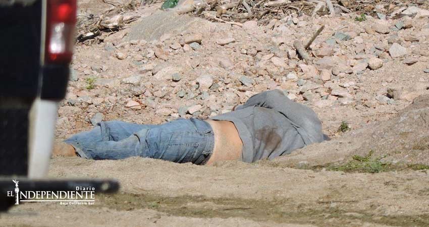 Encintado y  asesinado a balazos localizan cuerpo de hombre  en el arroyo Costa Azul