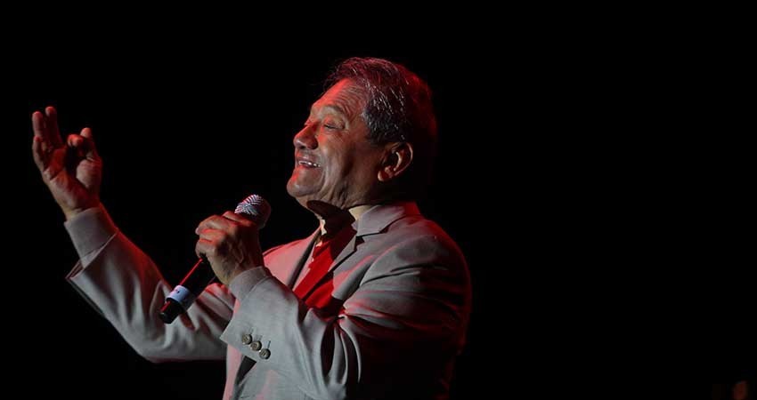 Manzanero confirma concierto en Chichén Itzá