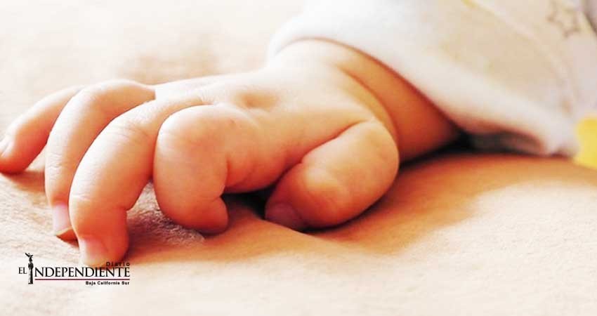 ¡Cuidado! Esto pasa cuando tu bebé gatea en la alfombra