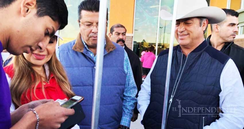‘El Bronco’ suma 876 mil 087 firmas para candidatura independiente