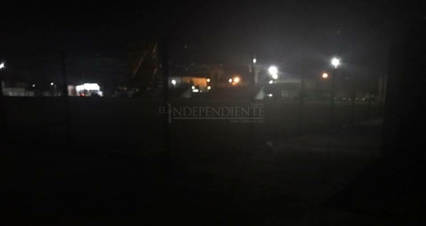 Pese al programa “Vivir en Paz”, predominan espacios públicos sin iluminación