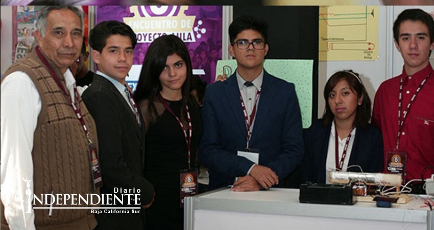 Politécnicos crean radio que funciona con energía sustentable