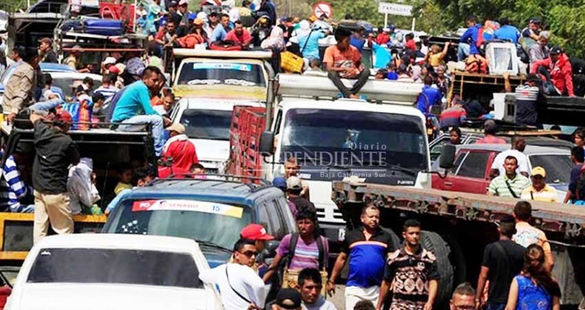 Más de 4 millones de venezolanos han huido de Maduro, reportan