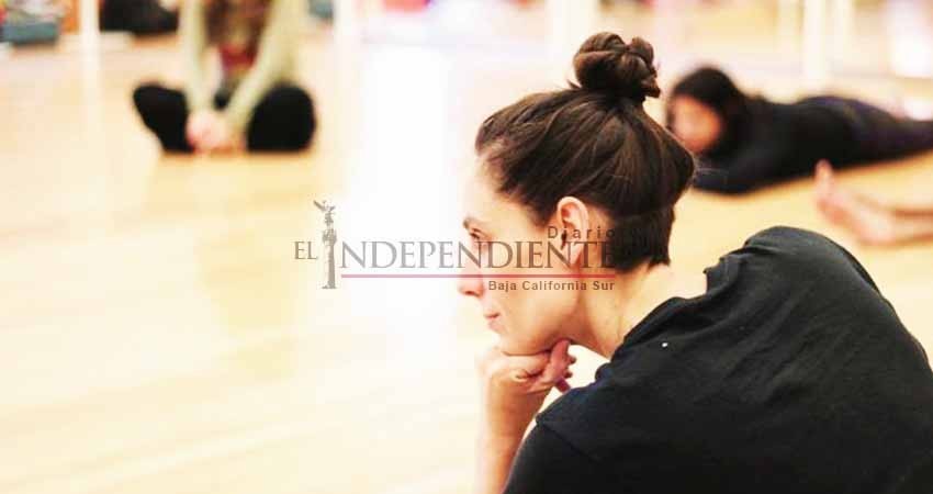 Andrea Catania muestra el camino de los huesos