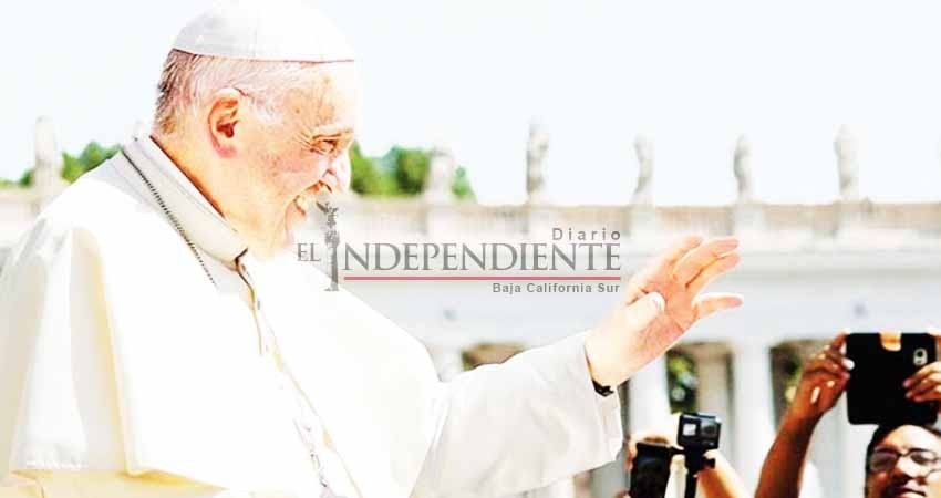 Obispos cierran filas en torno a Francisco