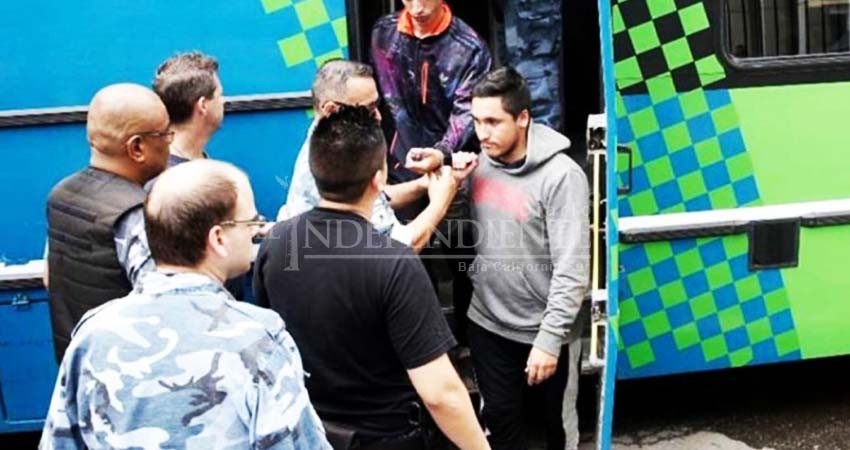 Niña de 14 años sufre brutal violación grupal en Argentina