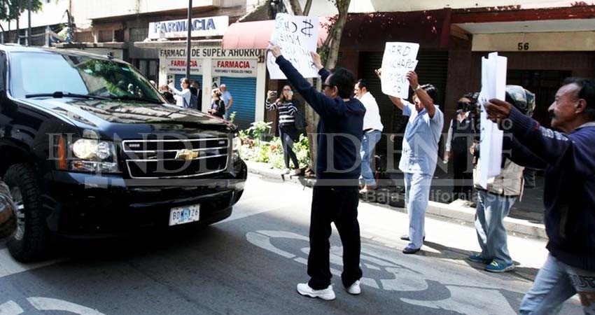 Repatriar a 'El Chapo', demandan a Pompeo