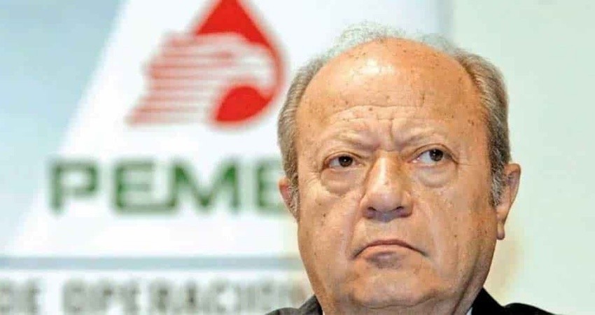 Renuncia Romero Deschamps a Pemex