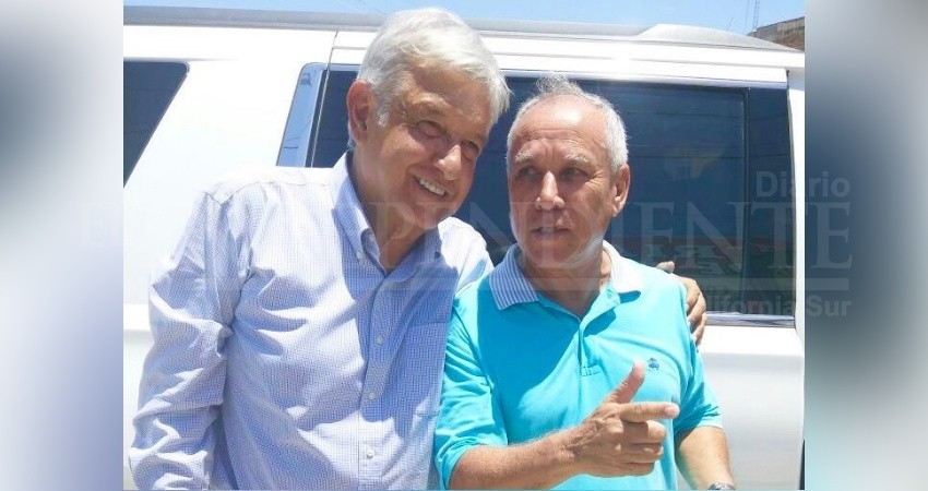 Diputado local se sueña con AMLO en un abrazo “prolongado y mecido”