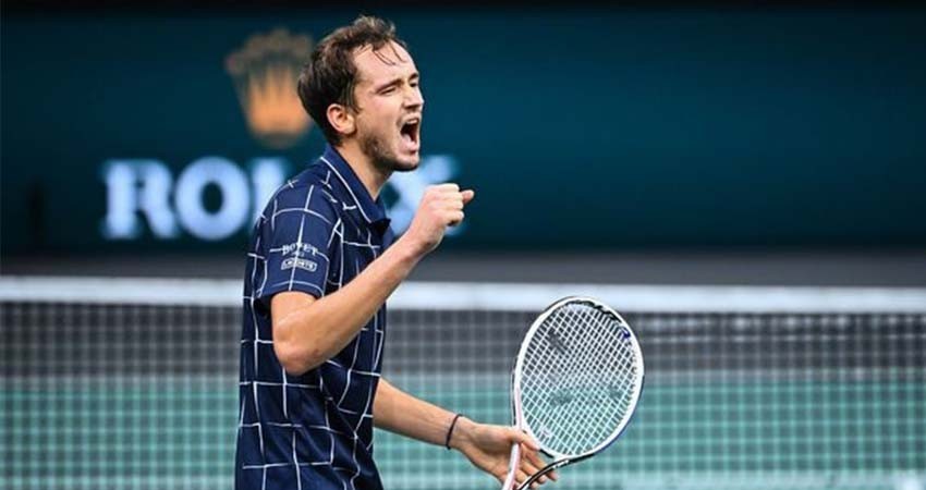 Medvedev vence a Alexander Zverev y gana el Master 1000 de París