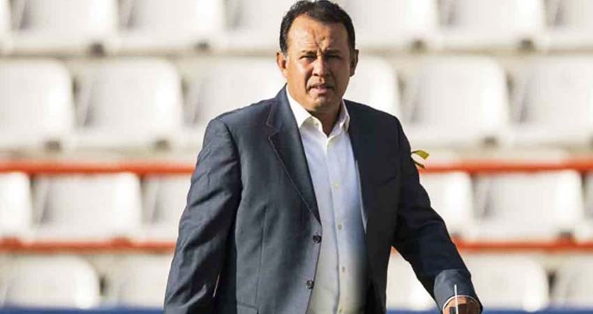 Cruz Azul decide, Juan Reynoso es su nuevo técnico