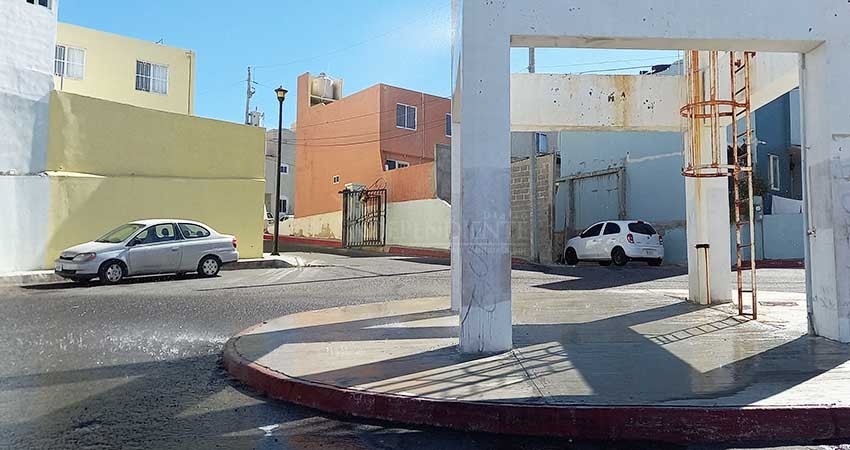 Le regala OOMSAPAS “cascada” de agua a vecinos de Altos de Miramar