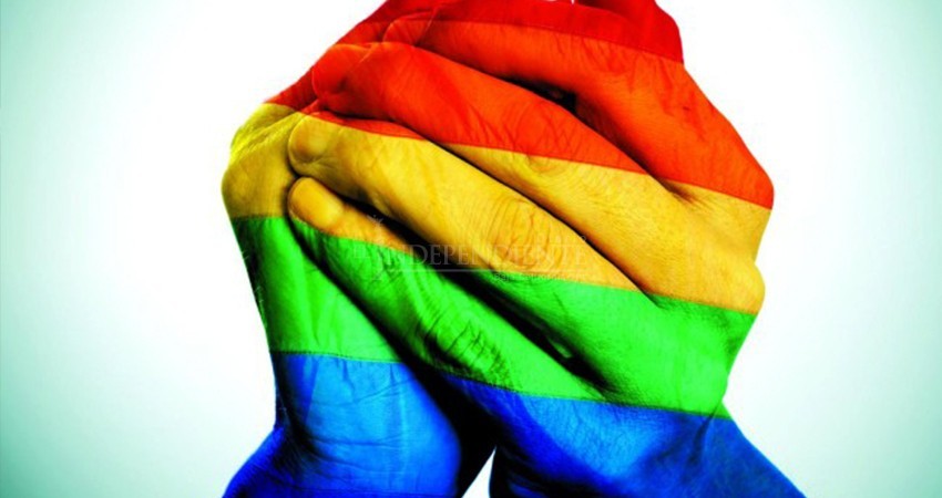 Proponen prohibir en BCS terapias de conversión a personas LGBTI