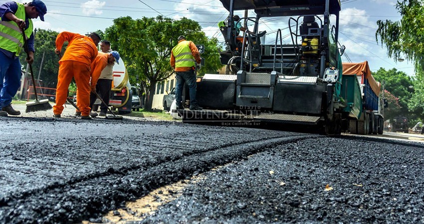 Recibirá el Ayuntamiento de La Paz, más apoyo de Pemex para pavimentación