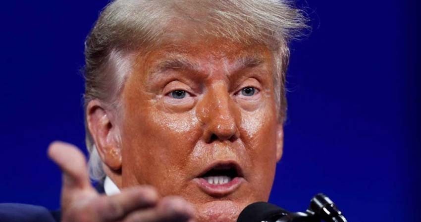 'Frontera de EU con México está fuera de control', advierte Trump