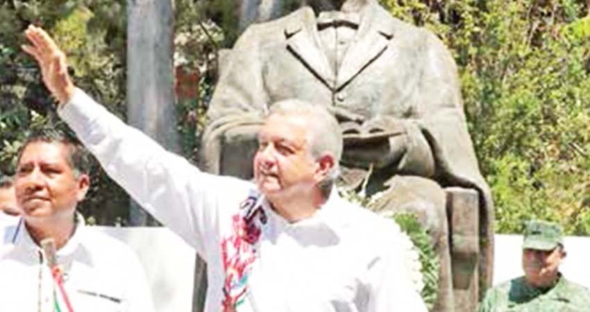 Duplicarán pensión para adultos mayores; edad para recibirla bajará a 65 años