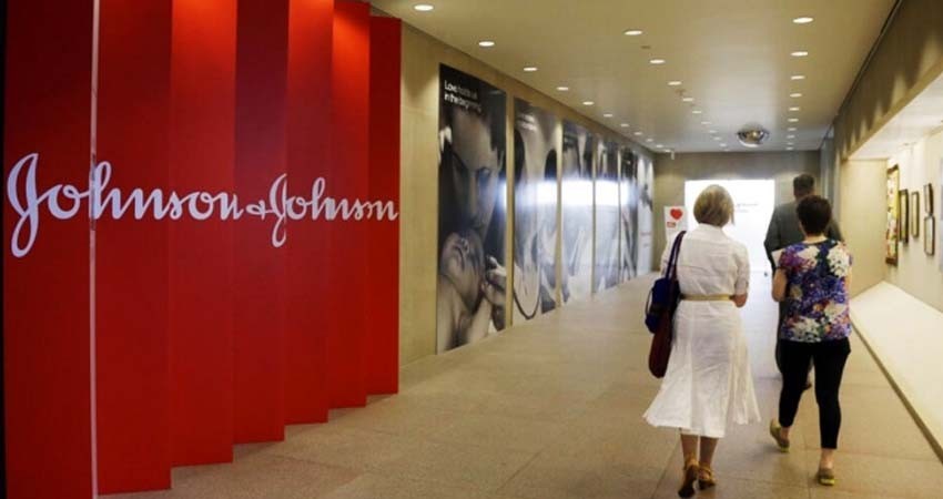 Alistan reunión de expertos en EU tras suspensión de vacuna J&J