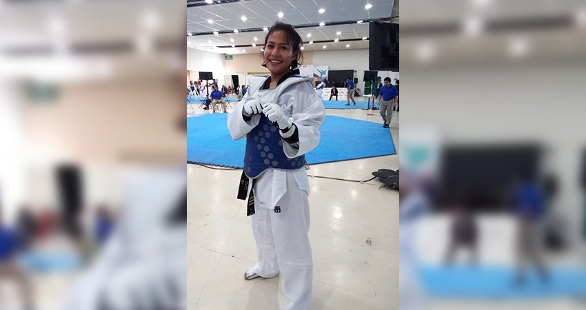 Entran en acción seleccionadas de taekwondo en el nacional