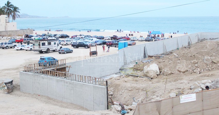 Dan ultimátum a empresa de Costa Azul, tienen 6 días para quitar el muro