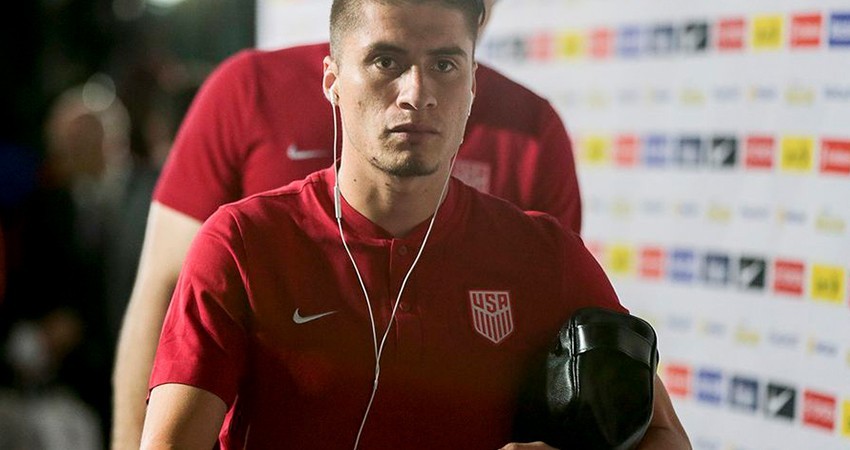 El mexicano del Galaxy que se quitó el apellido paterno en honor a su mamá