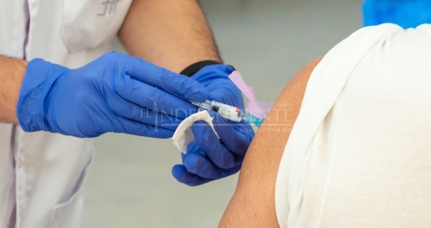 Se ha vacunado al 89% del personal de salud: SSA