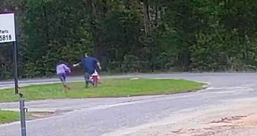 Niña lucha cuerpo a cuerpo con secuestrador y logra escapar