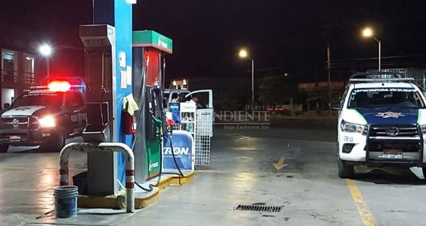 Cargar gasolina y huir, práctica común en La Paz