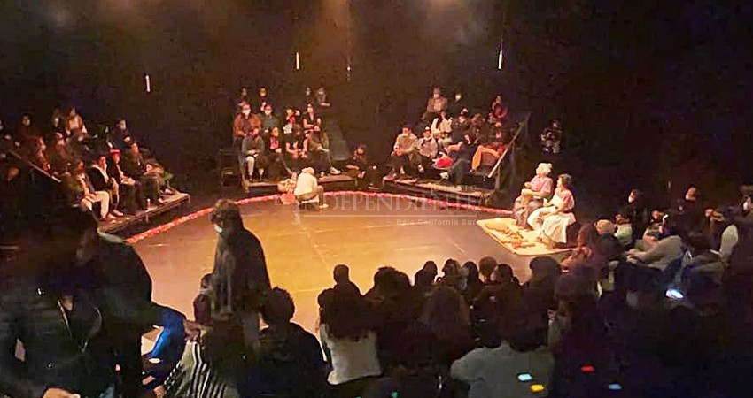 Teatro sudcaliforniano triunfa en Colombia