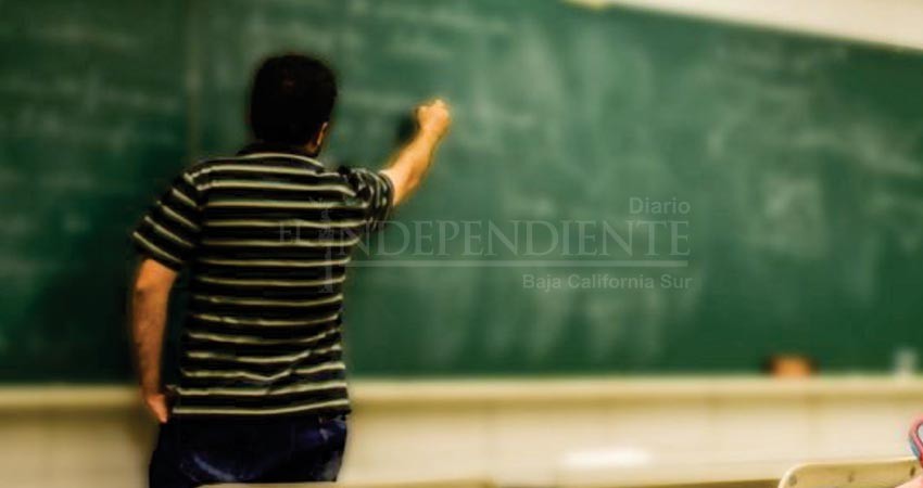 Buscará el gobierno estatal y SNTE basificar a maestros compensados 