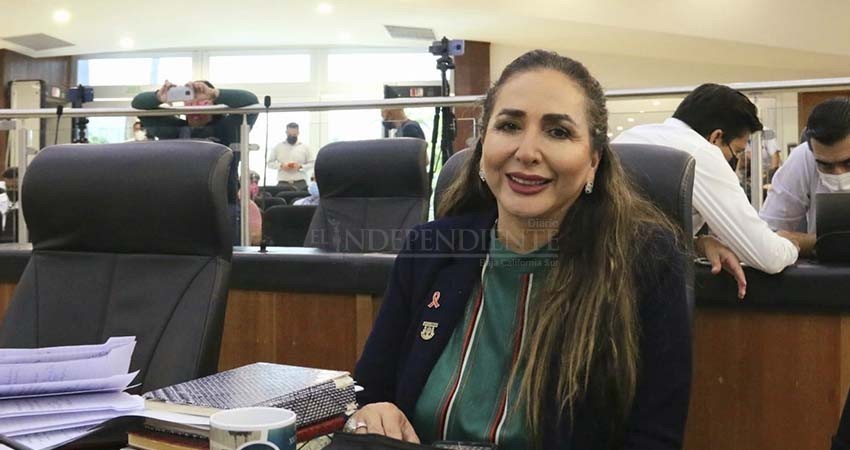 A favor Eda Palacios que haya sanciones fuertes por robo de agua 