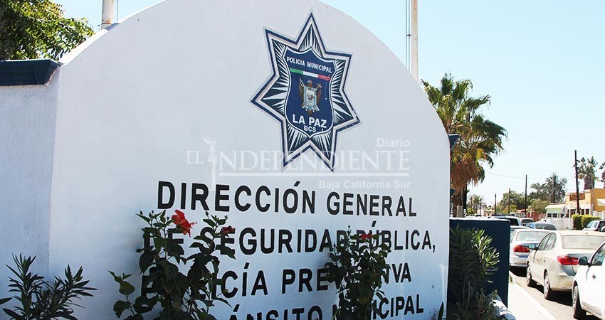 “Obligan” a trabajar a policías sospechosos de Covid