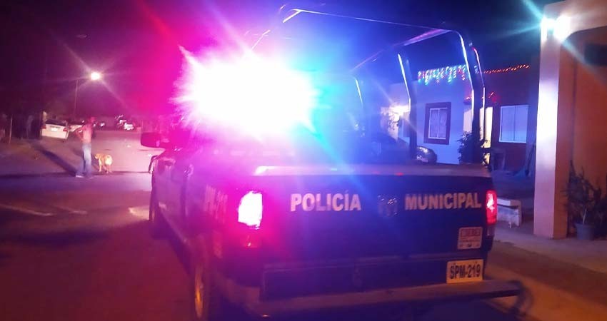 Cuatro sujetos despojan a transeúnte de casi 2 mil pesos