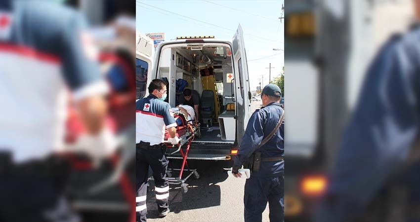 Conductor atropella a mujer y abandona en el lugar del percance