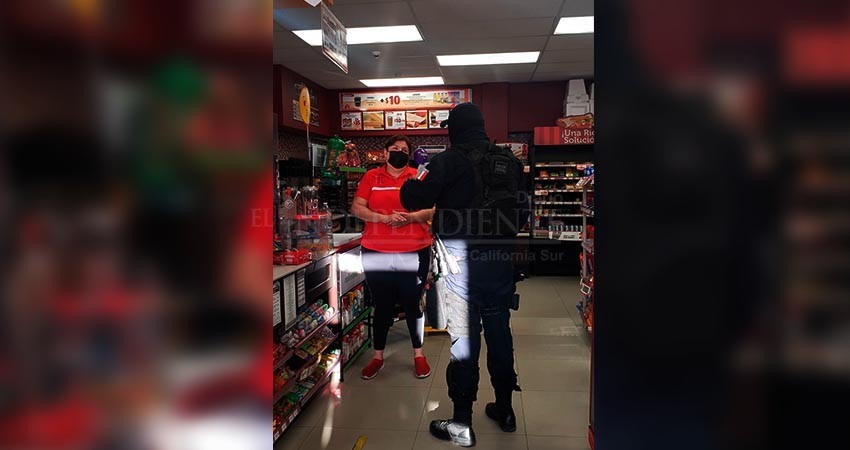Desatados asaltantes de Oxxo´s; atracan tiendas del centro de La Paz y Santa Fe