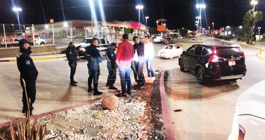 Le sustrajeron 600 mil pesos de su carro a joven constructor