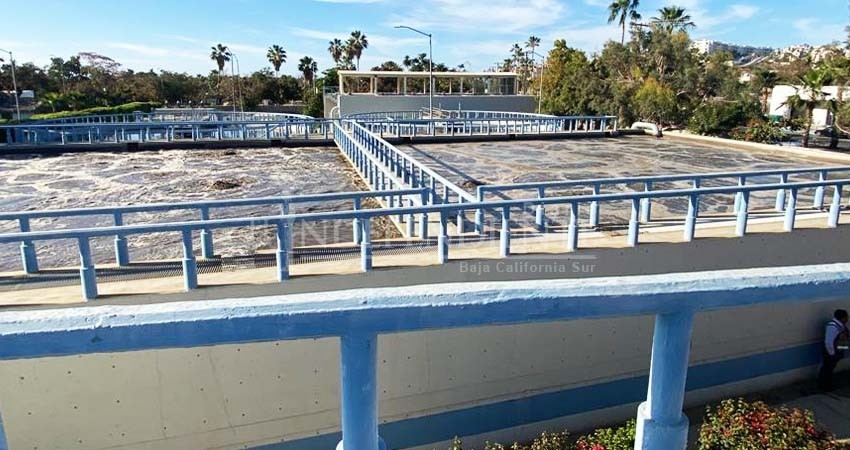 A la par de nuevas desaladoras, se trabaja en plantas de tratamiento