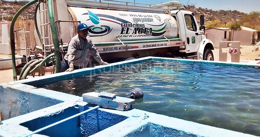 Con campañas, buscarán que paceños gasten 70 litros diarios menos “para que nos toque a todos”